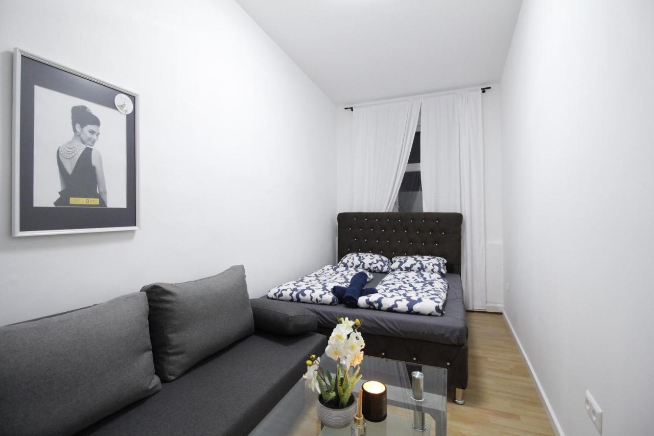 Comfort Triple Room Th Відень Екстер'єр фото